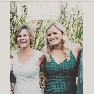 Meet your Posher, Suzanne